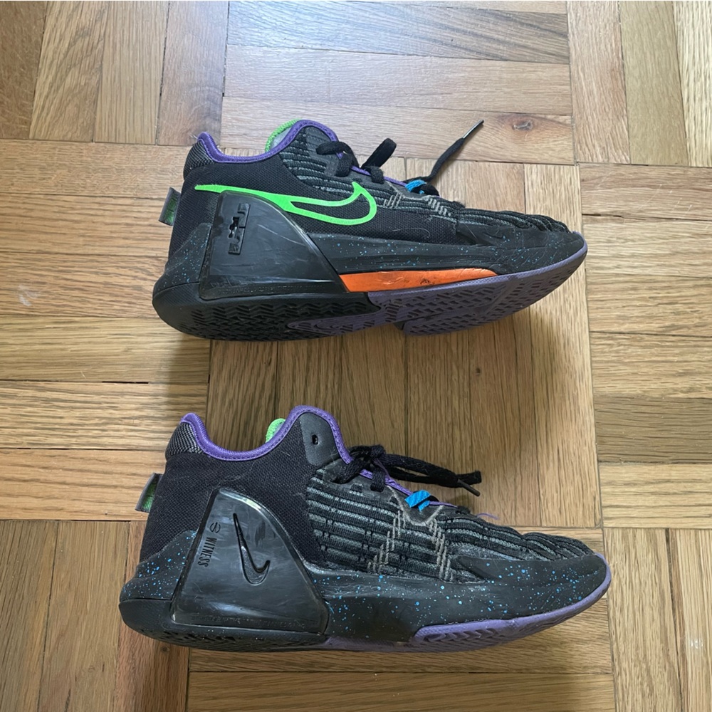Nike LeBron Witness 6 - Size 2Y Little Kids